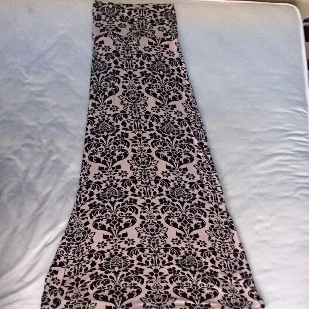 Pattern long skirt